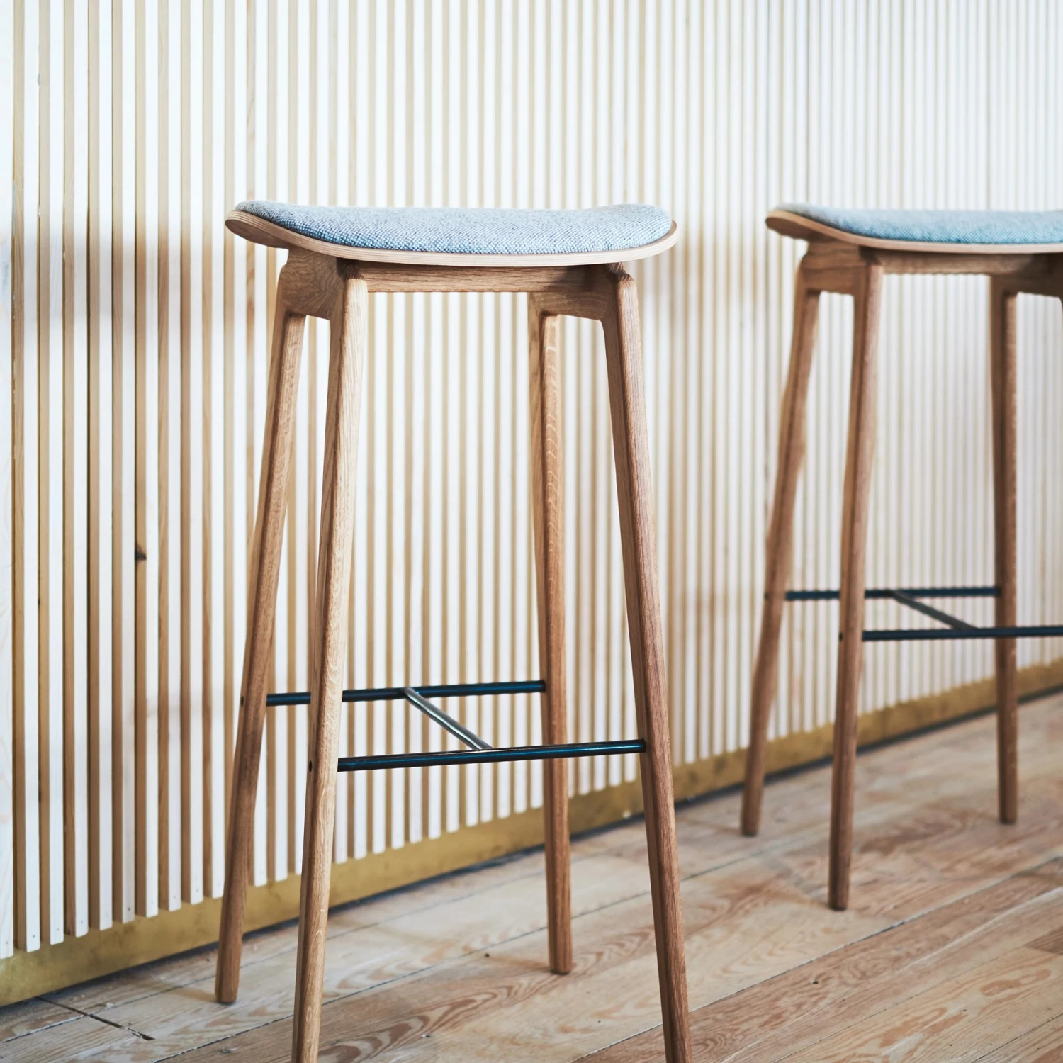 NORR11 NY11 Bar Stool H75 Cm Dark Smoked Oak/Black 41599 - Image 4