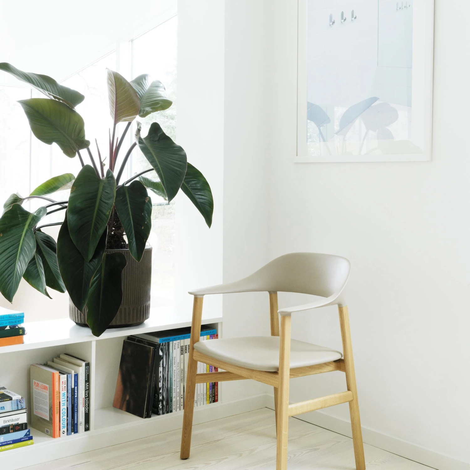 Normann Copenhagen Herit Dining Chair W. Armrests Smoked Oak/Sand - Image 9