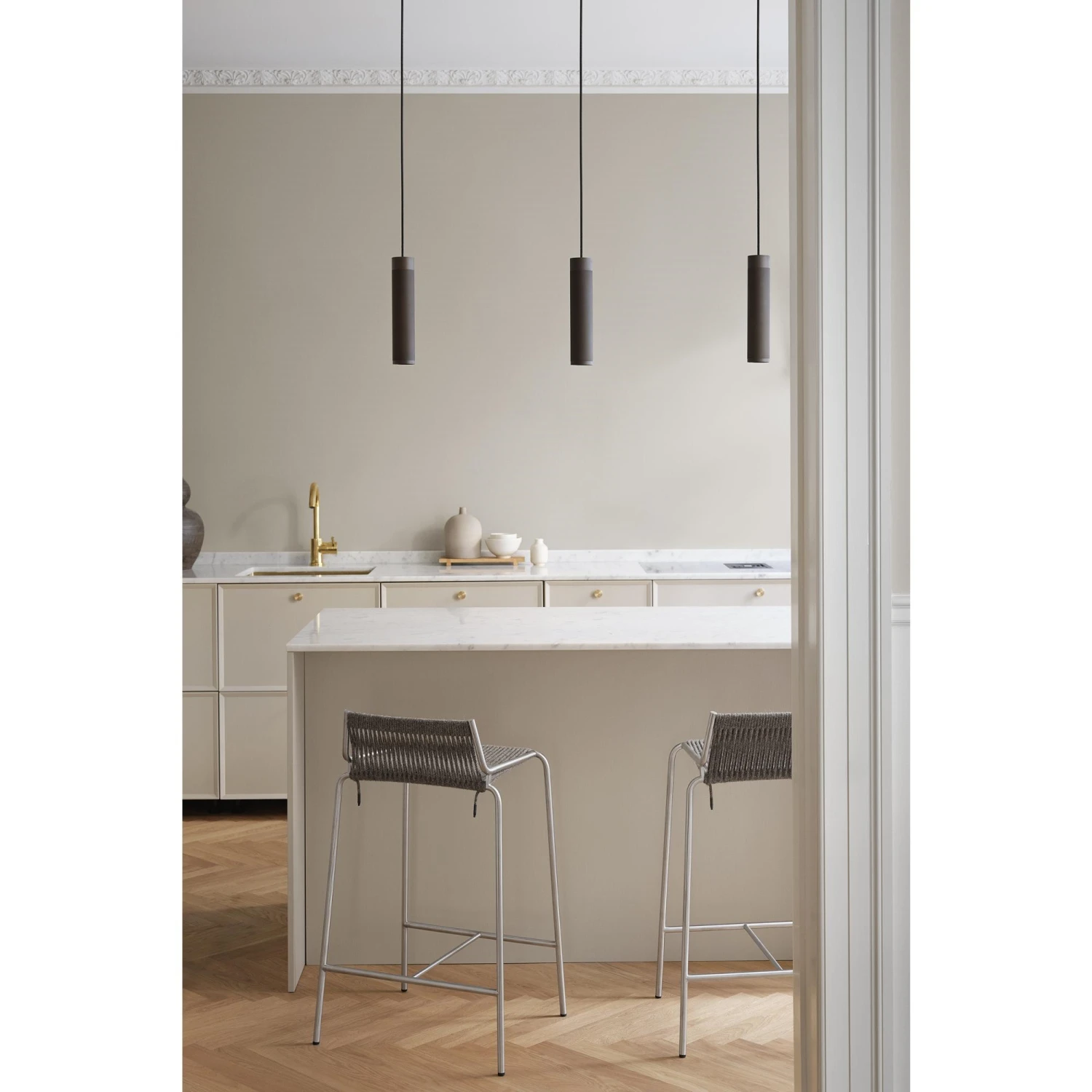 Thorup Copenhagen Noel Bar Stool Stainless Steel/Black Linen H67 Cm - Image 3