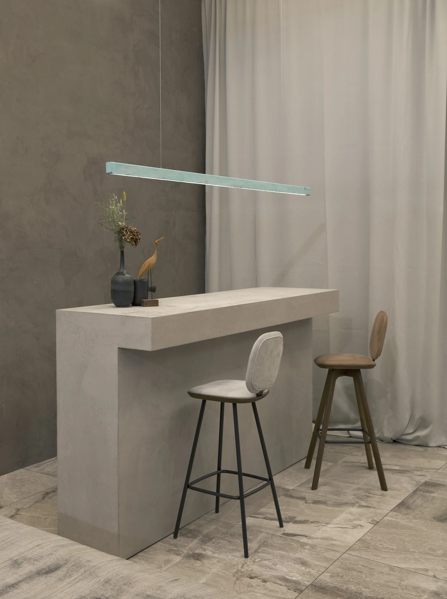 Brdr. Krüger Pauline Comfort Bar Stool H75 Oak Black Lacquered/Brandy Leather - Image 8